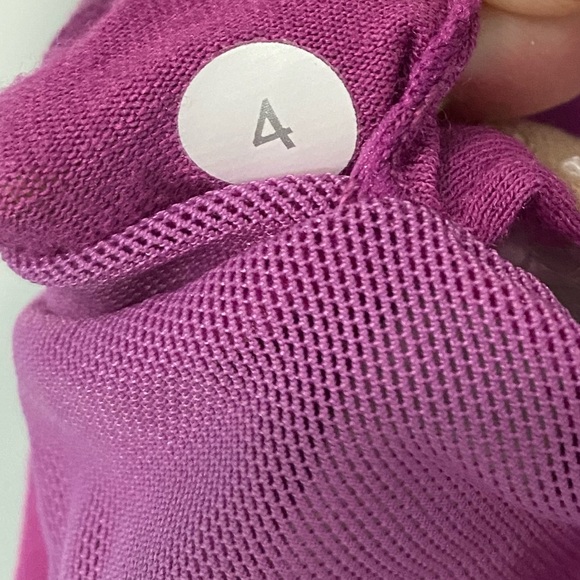 Lululemon Adjustable bra tank | Size 4 - Picture 4 of 4